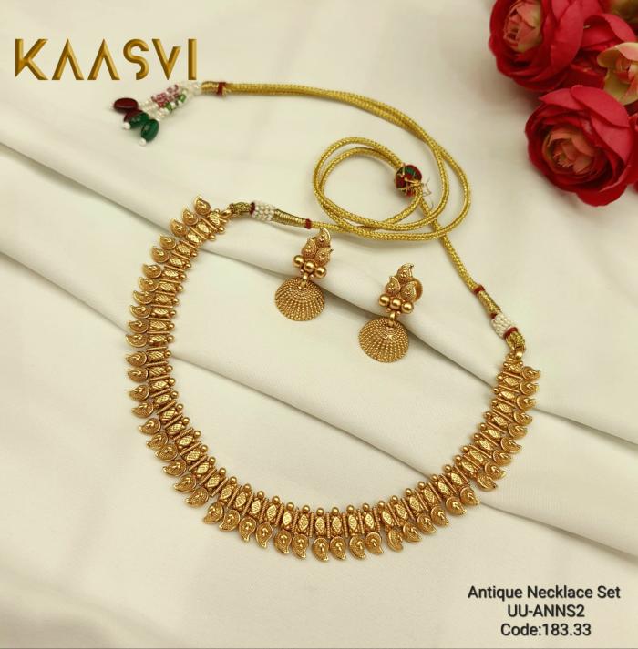 Antique Necklace Set