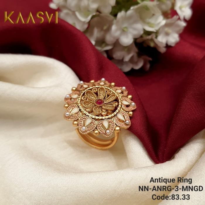 Antique Ring-3-Mina Gold