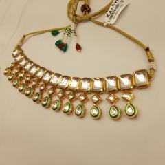 Kundan Necklace Set 1 Gold
